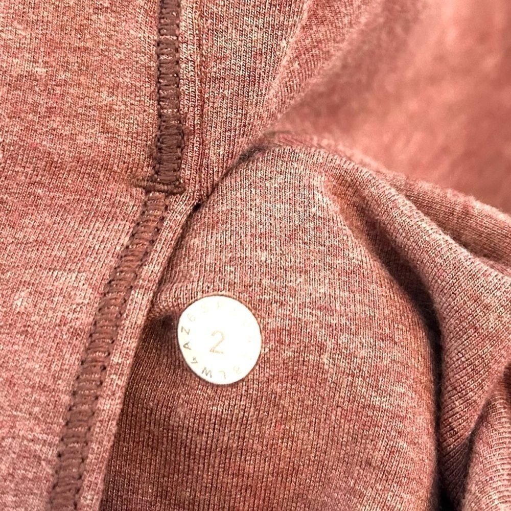 Lululemon Coast Easy Wrap- Heathered Misty Merlot- Size 2 - Picture 12 of 14